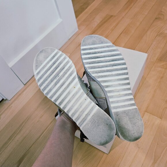 Unique La Pinta sandals - Picture 8 of 9